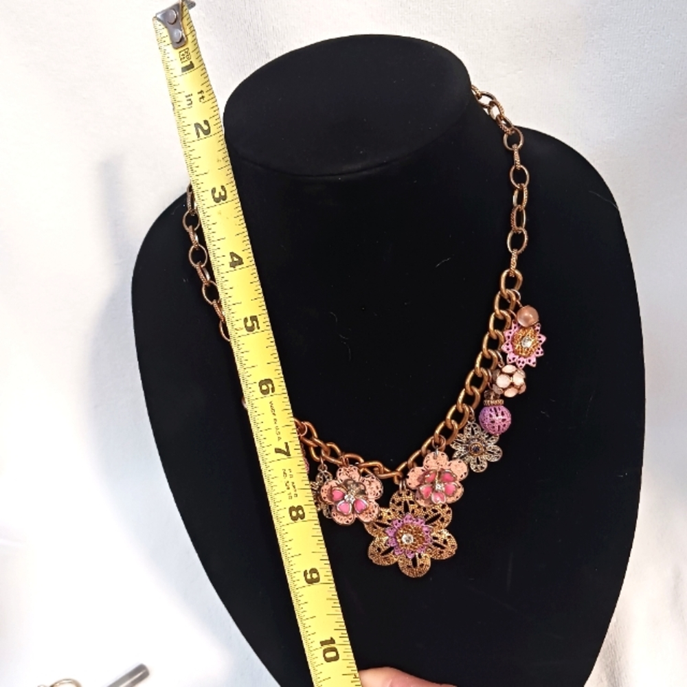 VNT PINK Floral Necklace Baubles Beads Flowers PINK metal Petals Fairy Steampunk - Picture 4 of 8